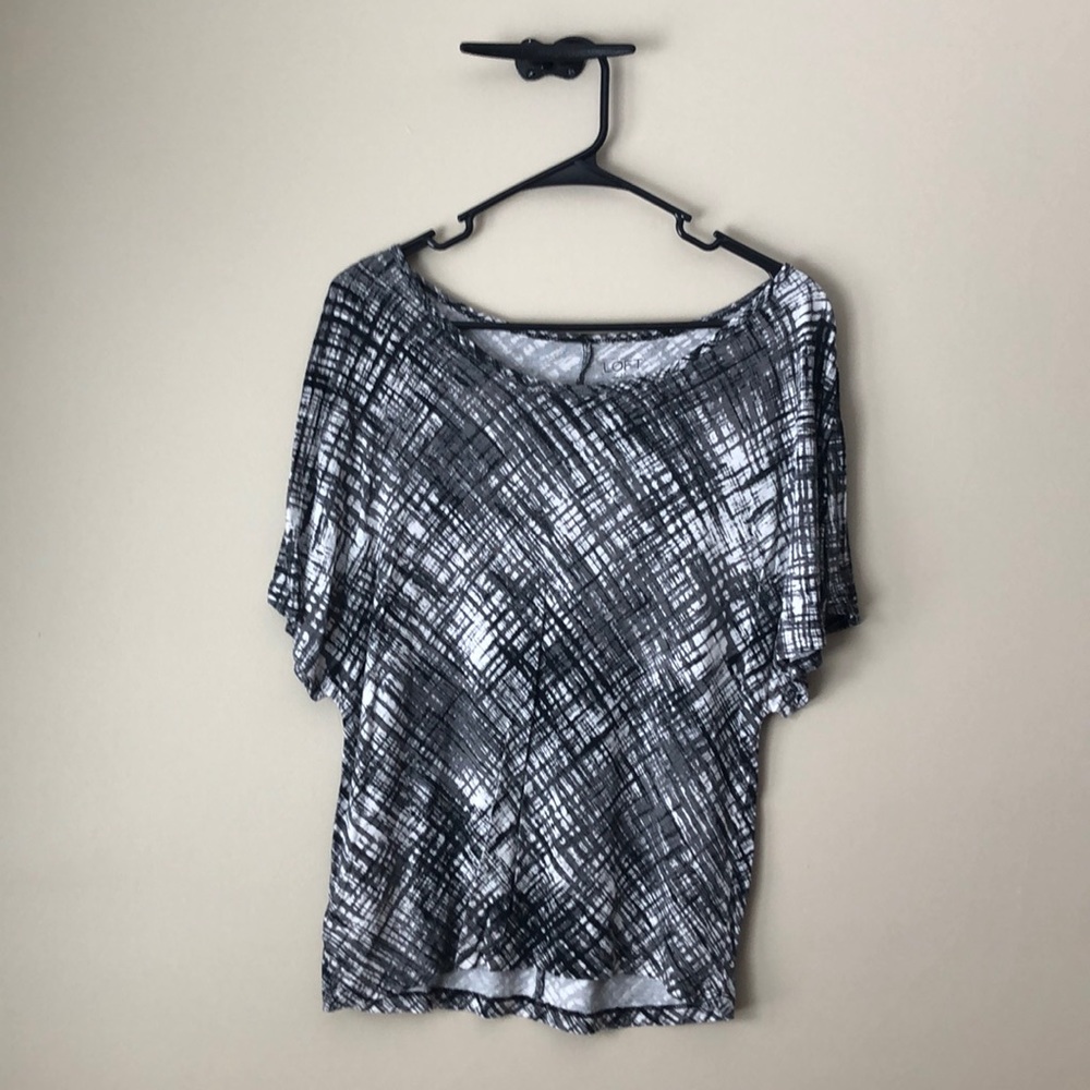 LOFT T-Shirt - Picture 2 of 2